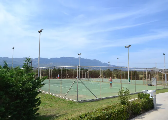 Diamond Deluxe - Adults Only &