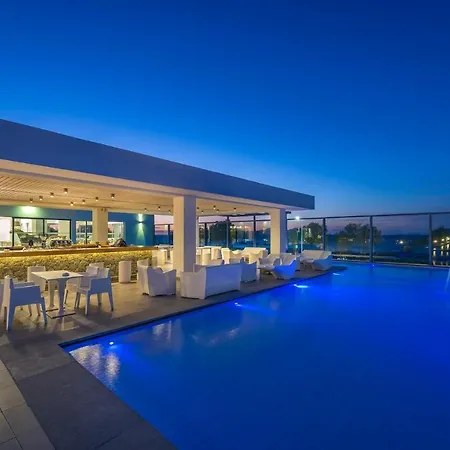 Semesteranläggning (resort) Diamond Deluxe - Adults Only 5*