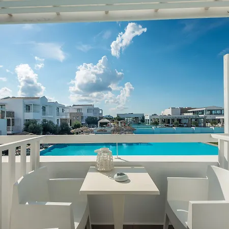Resort Diamond Deluxe - Adults Only &