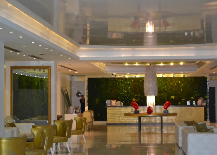 Diamond Deluxe - Adults Only & Ośrodek wypoczynkowy 5*