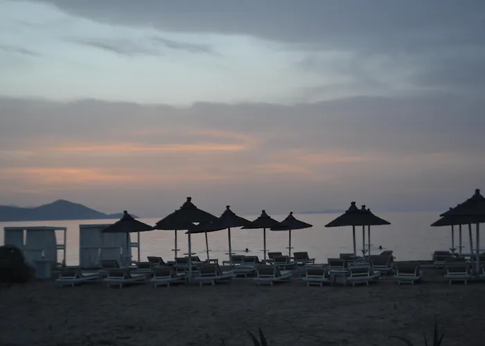 Diamond Deluxe - Adults Only & Üdülőközpont Kosz