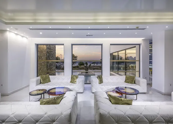 Diamond Deluxe - Adults Only & Üdülőközpont