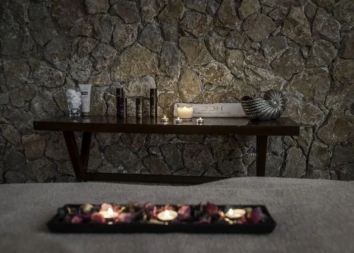 Diamond Deluxe - Adults Only & 5* Kosz