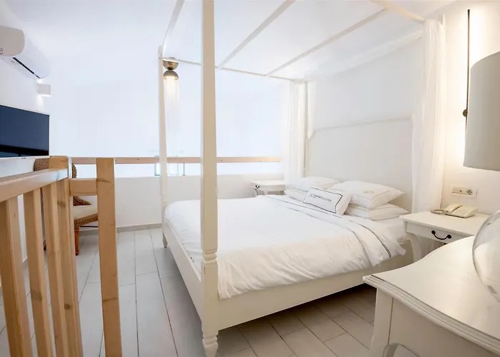 Diamond Deluxe - Adults Only & 5*