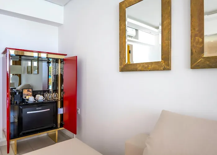 Diamond Deluxe - Adults Only & Resort