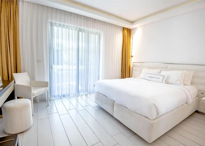 Diamond Deluxe - Adults Only & Resort Kos Town